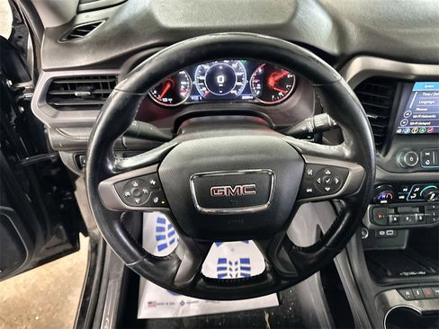 Used 2021 GMC Acadia AT4 w/ Technology Package image 17