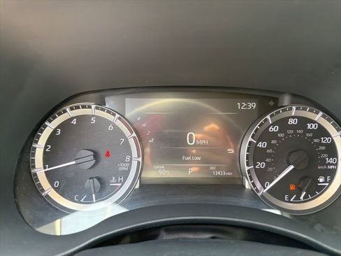 Used 2023 Toyota Highlander L FWD image 16
