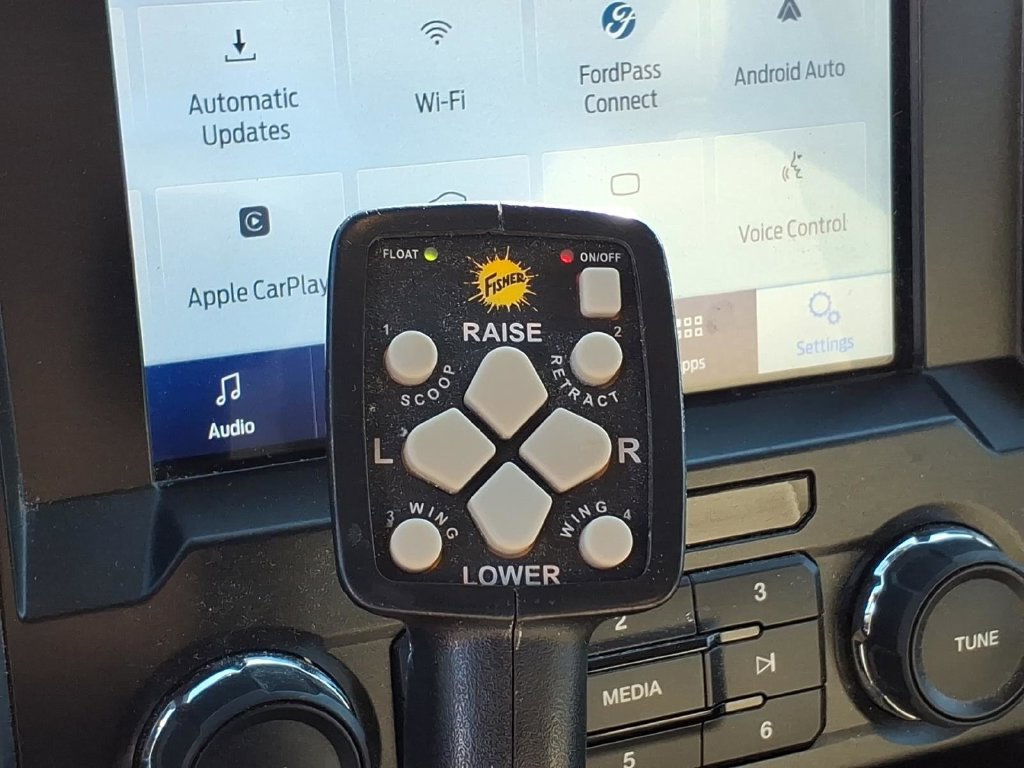 Used 2020 Ford F150 XLT w/ Equipment Group 302A Luxury AWD/4WD image 19