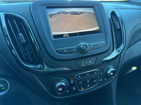 Certified 2022 Chevrolet Equinox RS image 17