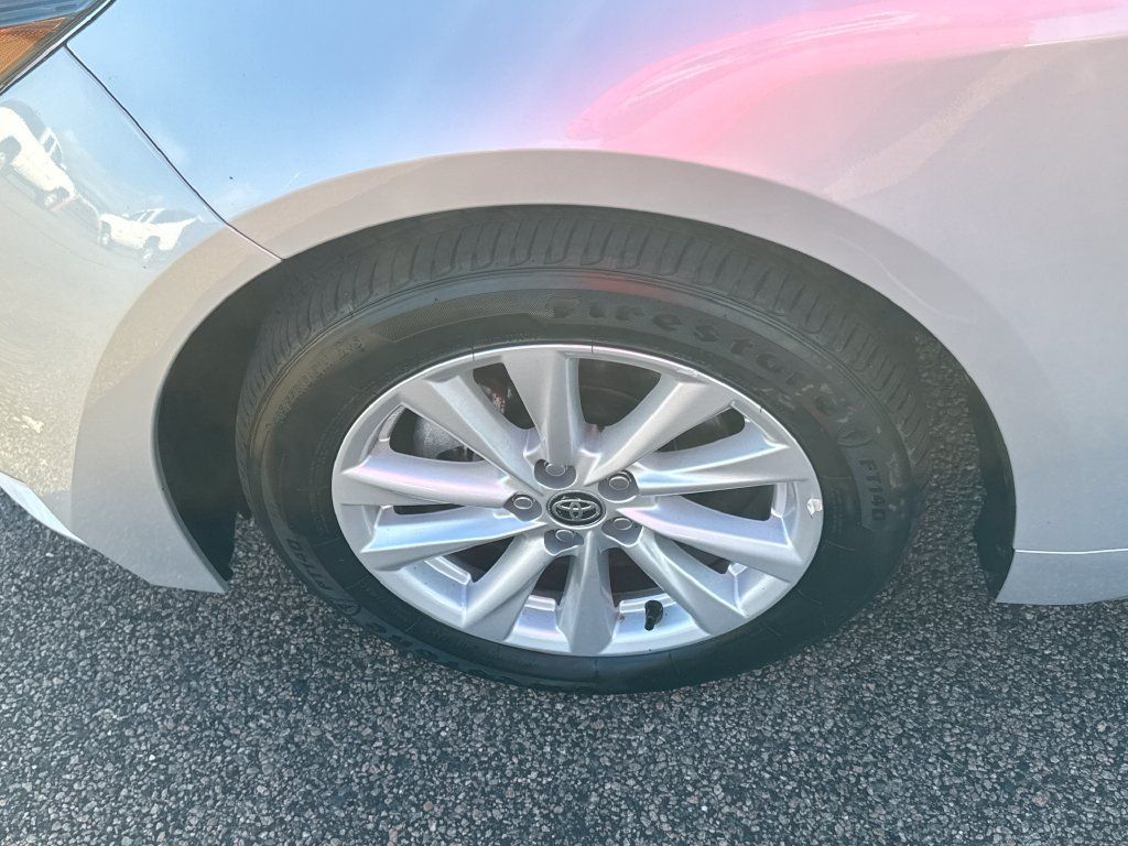 Used 2026 Toyota Corolla LE w/ LE Premium Package FWD image 37