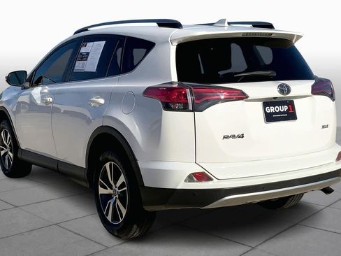 Used 2018 Toyota RAV4 XLE image 11