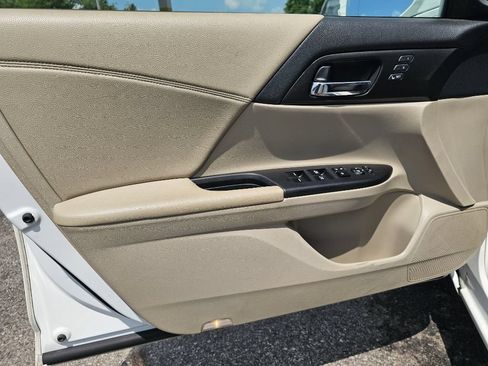 Used 2015 Honda Accord EX-L image 21