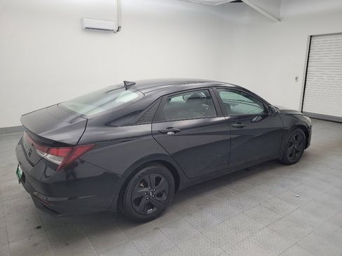 Used 2022 Hyundai Elantra SEL image 10