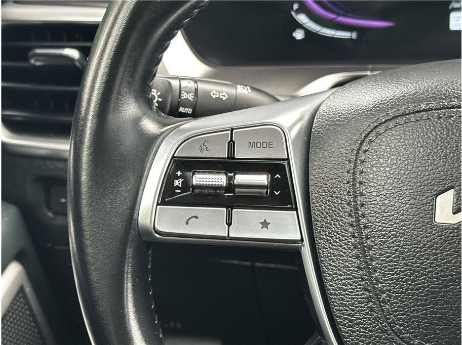 Used 2025 Kia Telluride S AWD/4WD image 22