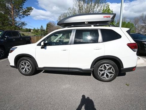 Used 2021 Subaru Forester Premium AWD/4WD image 2