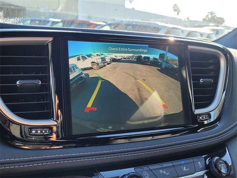 New 2026 Chrysler Pacifica Select w/ S Appearance Package image 11