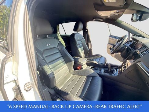 Used 2019 Volkswagen Golf R 4-Door image 30