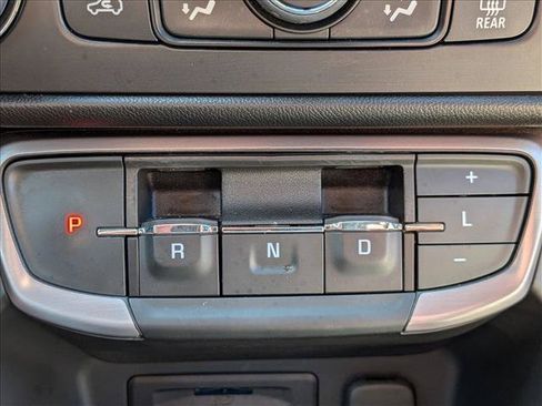 Used 2024 GMC Terrain AT4 AWD/4WD image 12