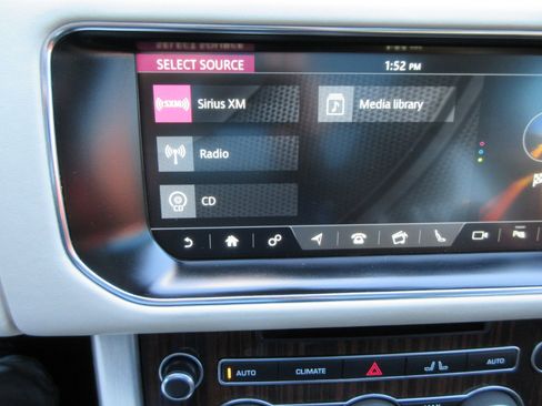 Used 2017 Land Rover Range Rover Supercharged image 70