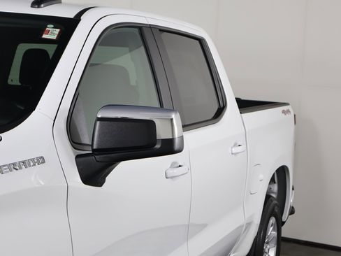Used 2025 Chevrolet Silverado 1500 LT image 13