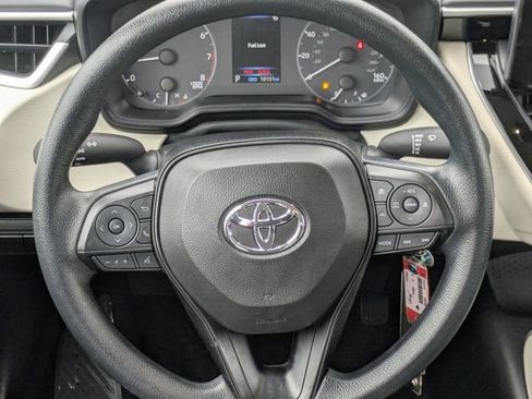 Used 2025 Toyota Corolla LE image 13