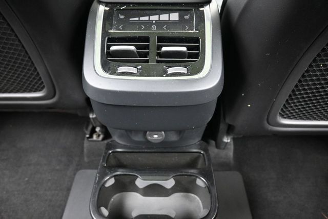Used 2023 Volvo XC90 B6 Plus w/ Protection Package Premier AWD/4WD image 17
