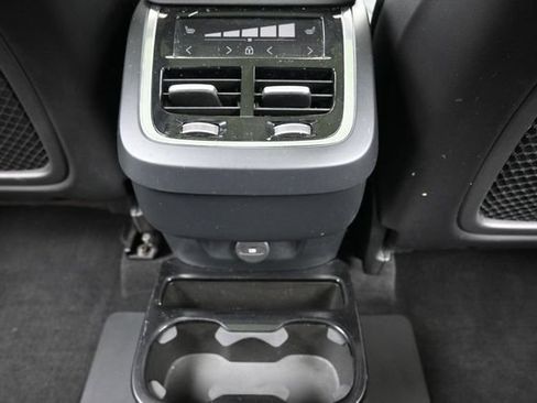 Used 2023 Volvo XC90 B6 Plus w/ Protection Package Premier AWD/4WD image 17
