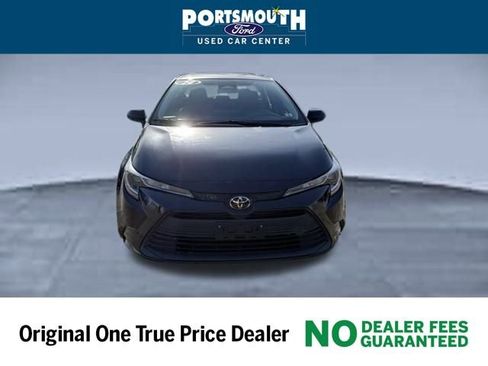 Used 2024 Toyota Corolla LE image 9