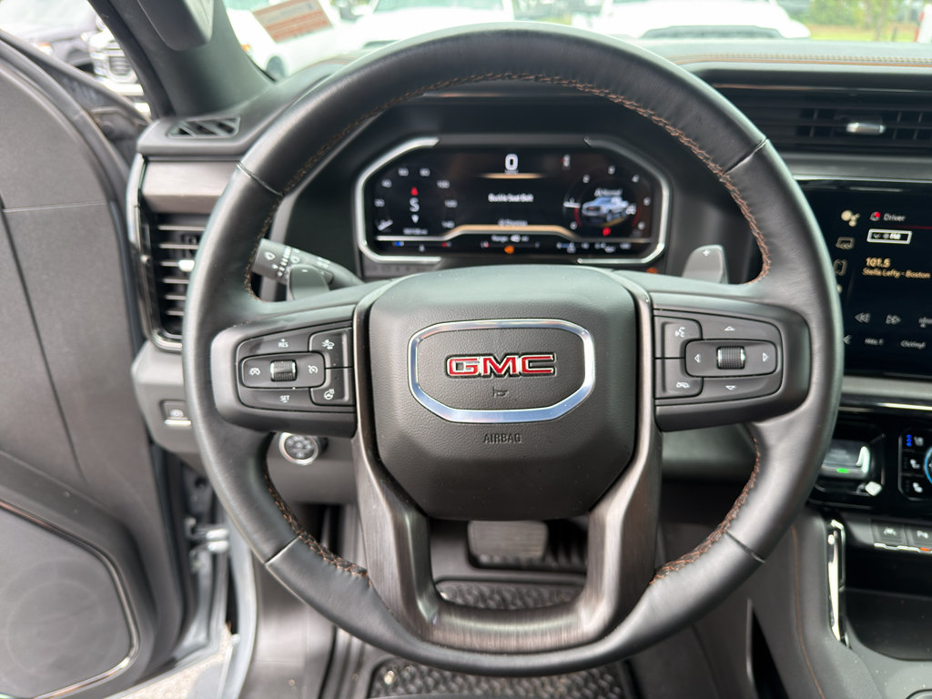 Used 2024 GMC Sierra 1500 AT4 w/ AT4 Premium Package AWD/4WD image 12