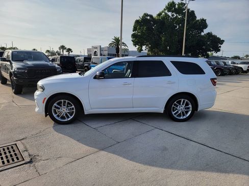 Used 2023 Dodge Durango GT RWD image 2