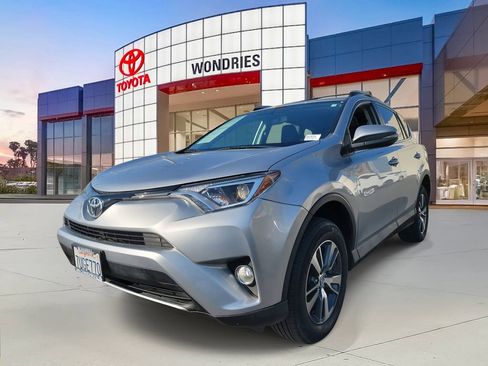 Used 2016 Toyota RAV4 XLE image 2