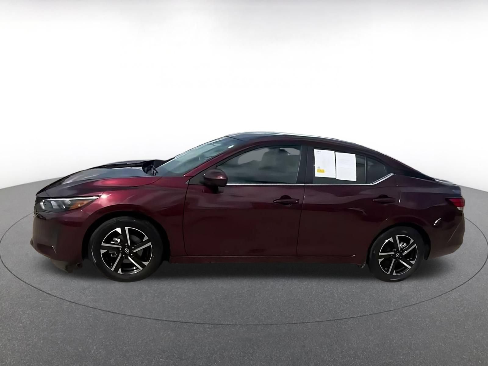Used 2025 Nissan Sentra SV FWD image 4