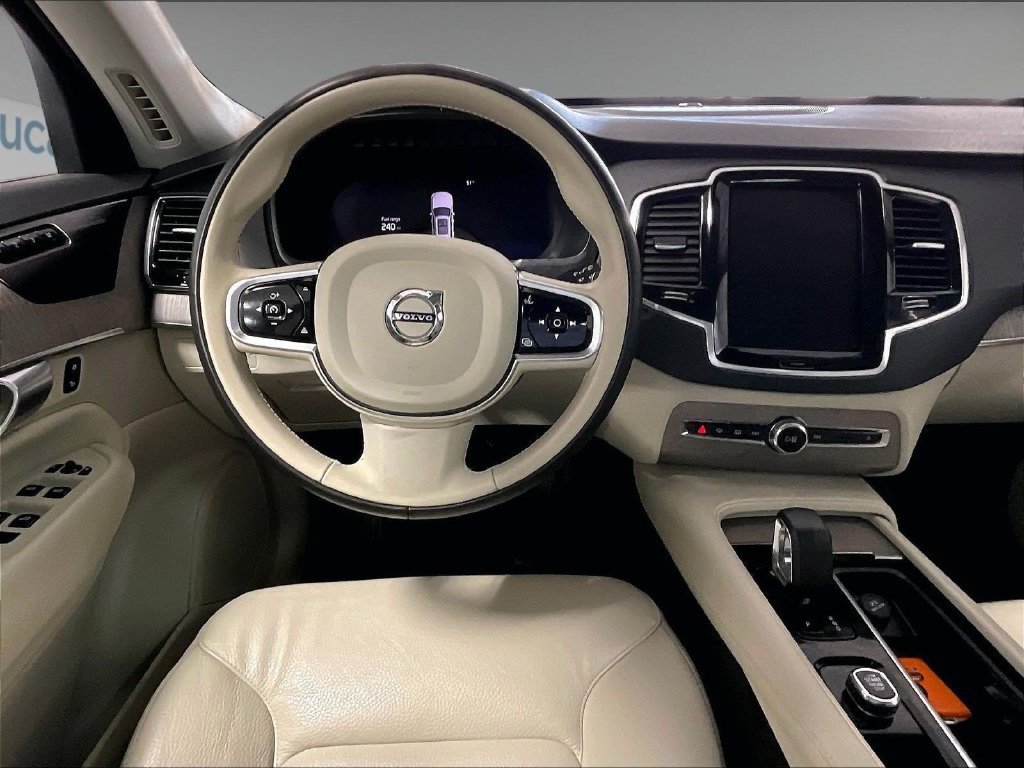 Used 2024 Volvo XC90 B6 Plus w/ Protection Package Premier AWD/4WD image 18