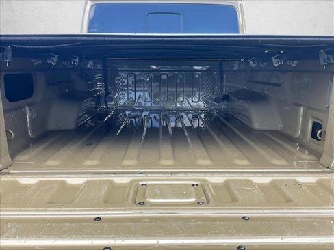 Used 2025 Jeep Gladiator Sport AWD/4WD image 29