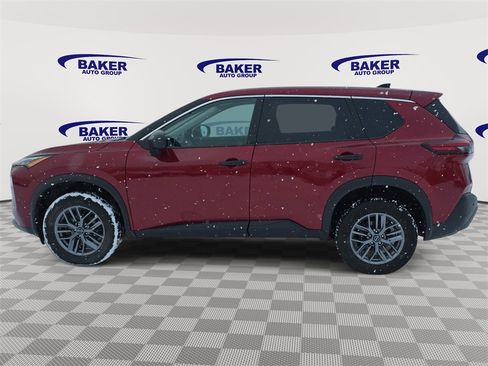 Used 2023 Nissan Rogue S image 6