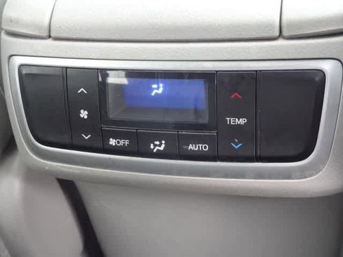 Used 2016 Toyota Highlander XLE w/ Protection Package #3 AWD/4WD image 15