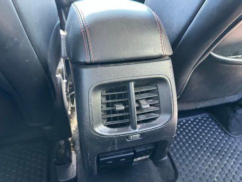 Used 2020 Jeep Cherokee Trailhawk image 31