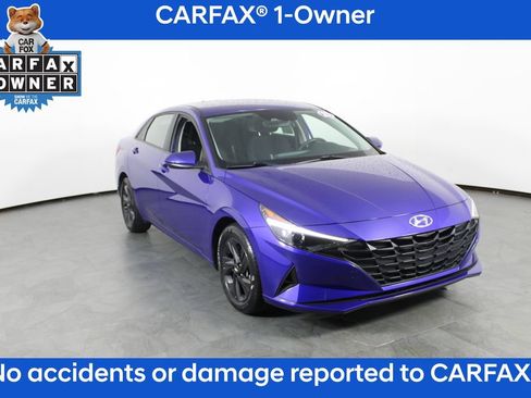 Certified 2023 Hyundai Elantra SEL w/ Cargo Package FWD image 5