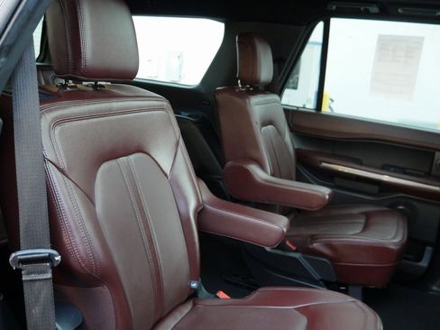 Used 2023 Ford Expedition Limited image 26