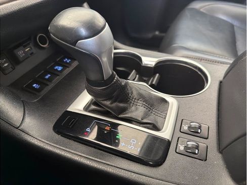 Used 2019 Toyota Highlander XLE AWD/4WD image 24