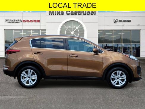 Used 2019 Kia Sportage LX FWD image 3