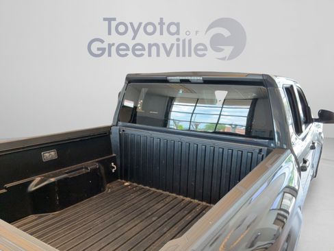 Certified 2025 Toyota Tacoma SR5 AWD/4WD image 26