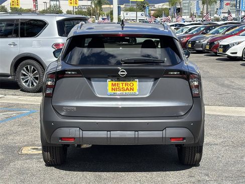 New 2026 Nissan Kicks SV image 3