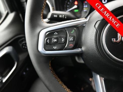 Used 2024 Jeep Wrangler Unlimited Sahara image 25