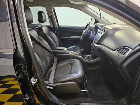 Used 2018 Dodge Journey Crossroad AWD/4WD image 11