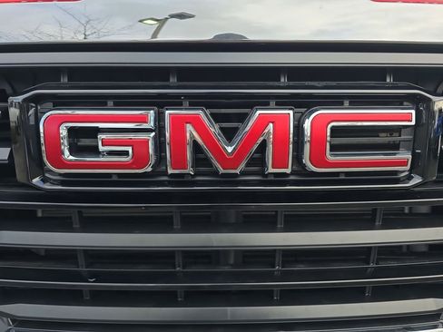 Used 2024 GMC Sierra 2500 Pro w/ Convenience Package image 30