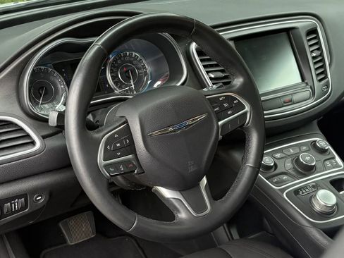 Used 2016 Chrysler 200 Limited w/ Convenience Group FWD image 13