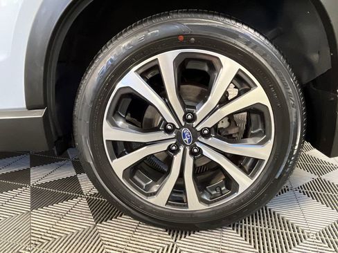Used 2022 Subaru Forester Limited AWD/4WD image 16