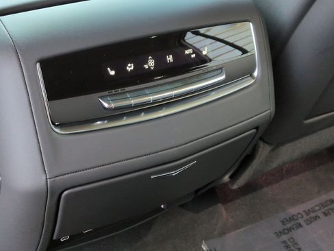 Used 2025 Cadillac Escalade Sport w/ Touring Package image 25