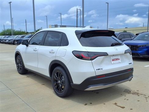 New 2026 Honda HR-V Sport image 2