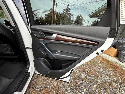 Used 2019 Audi Q5 2.0T Premium w/ Convenience Package image 20