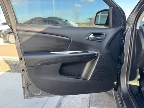 Used 2017 Dodge Journey SXT w/ Premium Group image 9