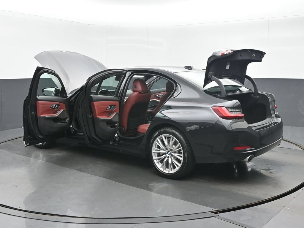Used 2023 BMW 330i xDrive Sedan w/ Premium Package AWD/4WD image 43