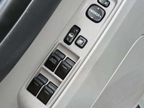 Used 2004 Toyota 4Runner Sport RWD image 15