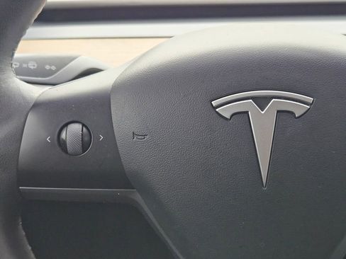 Used 2022 Tesla Model 3 Long Range AWD/4WD image 20
