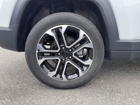 Used 2022 Jeep Compass Limited AWD/4WD image 21