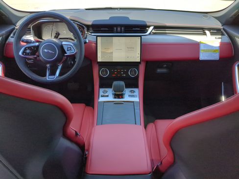 New 2026 Jaguar F-PACE R-Dynamic S image 11