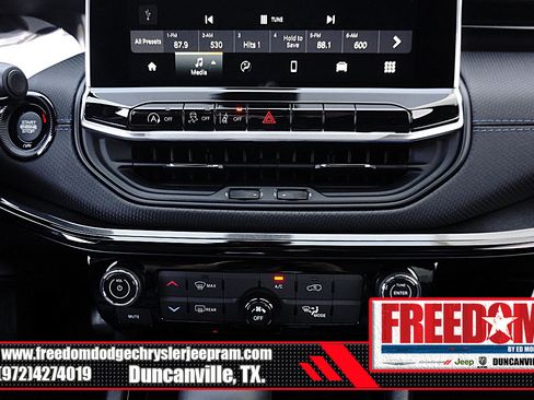 New 2026 Jeep Compass Latitude image 22