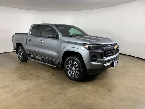 Used 2023 Chevrolet Colorado LT w/ LT Convenience Package III AWD/4WD image 5